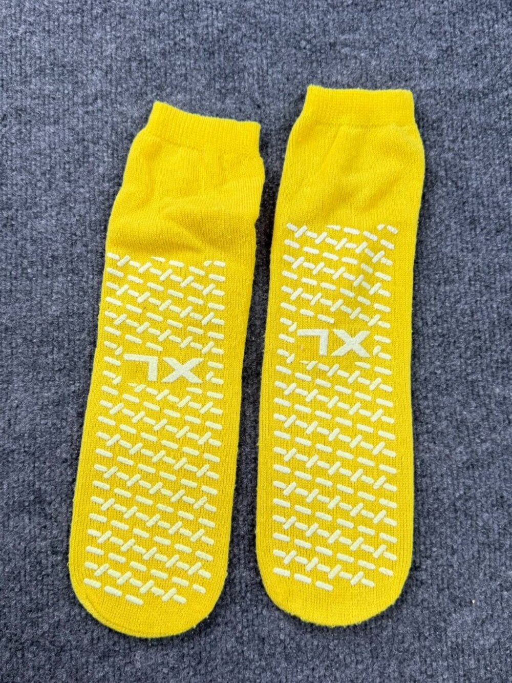 Unisex Yellow Non-Slip Grip Slipper XL New